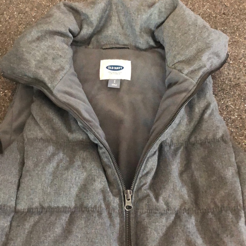 Vest - Picture 2 of 4